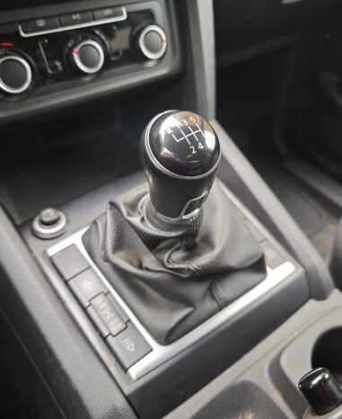 
								VOLKSWAGEN AMAROK TRENDLINE 2023 full									