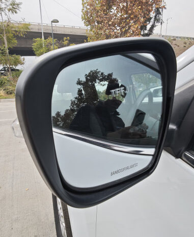 
								NISSAN NAVARA XE 4X4 AT 2024 full									